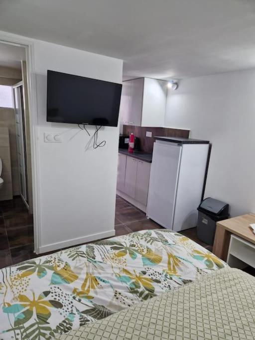 Studio 2 Pers Paris/Bourget/Cdg/Parc D'Exposition Aulnay-sous-Bois Exteriör bild