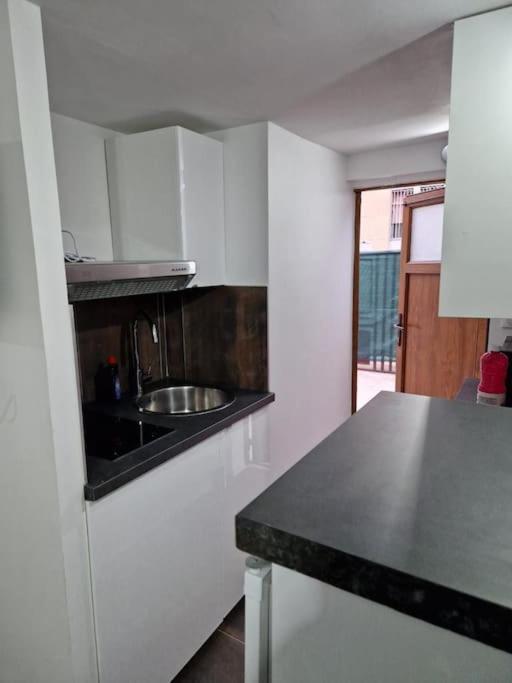 Studio 2 Pers Paris/Bourget/Cdg/Parc D'Exposition Aulnay-sous-Bois Exteriör bild